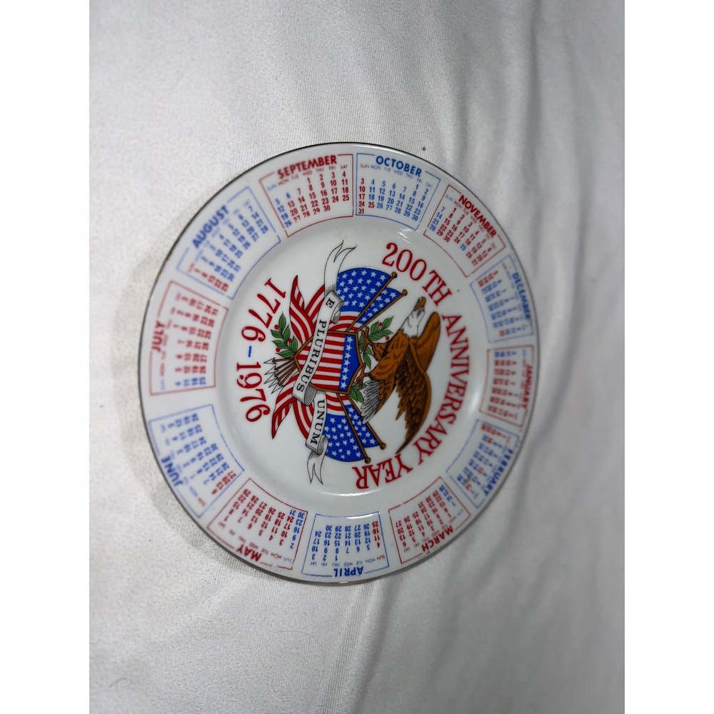 Vintage 1976 Spencer Gifts Bicentennial Calendar Plate 200th Anniversary Eagle